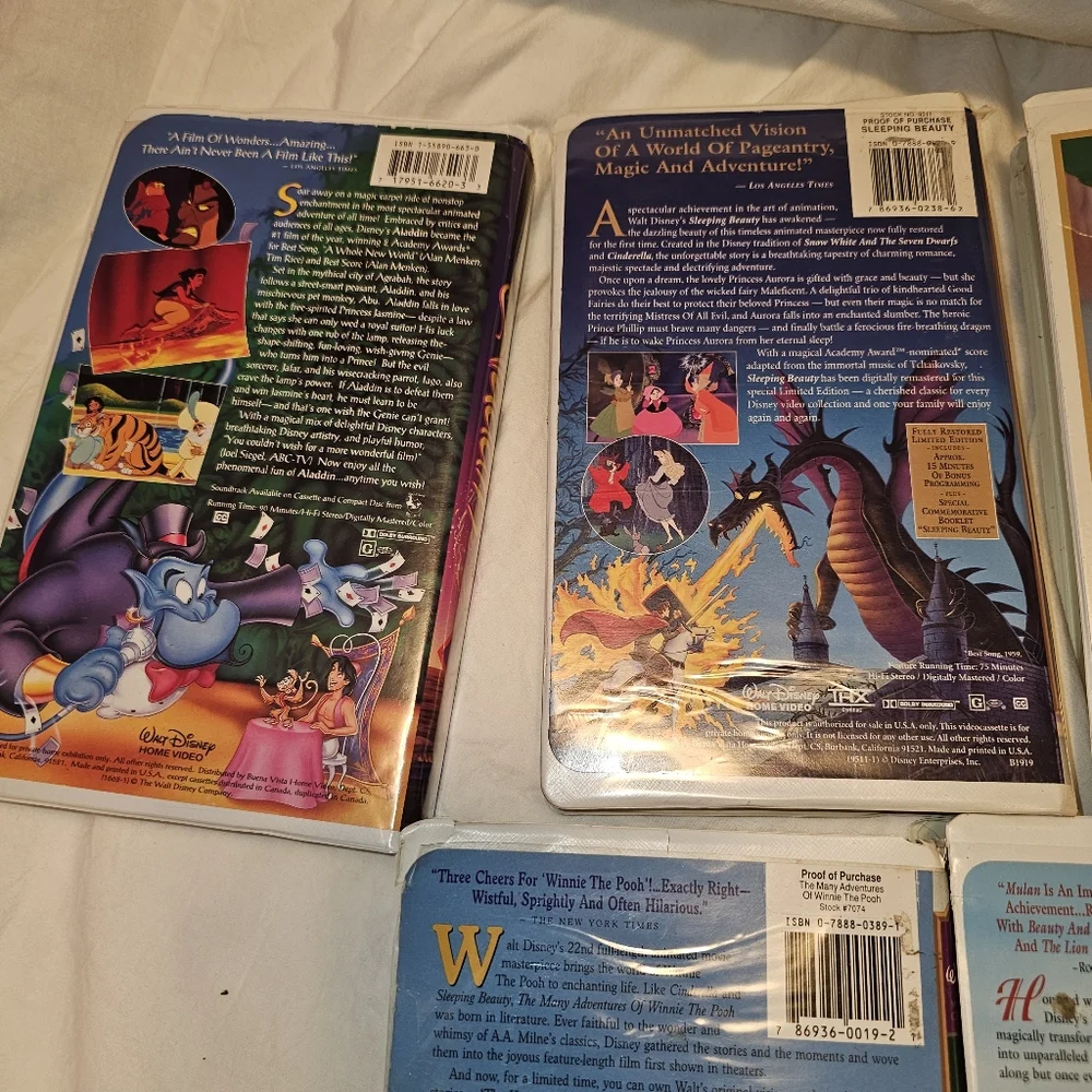 Vintage VHS Movie Collection Aladdin Sleeping Beauty Bambi Mulan Winnie The Pooh